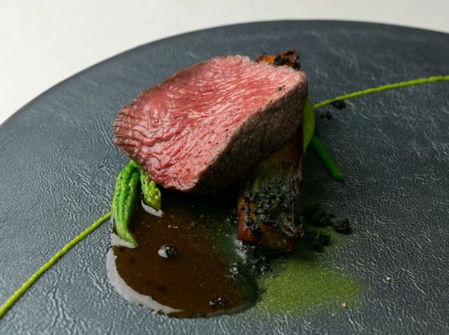 13. bistro Chic