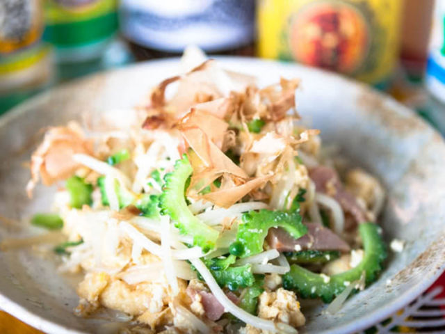 2. 沖繩Dining 榕樹 新宿南口店