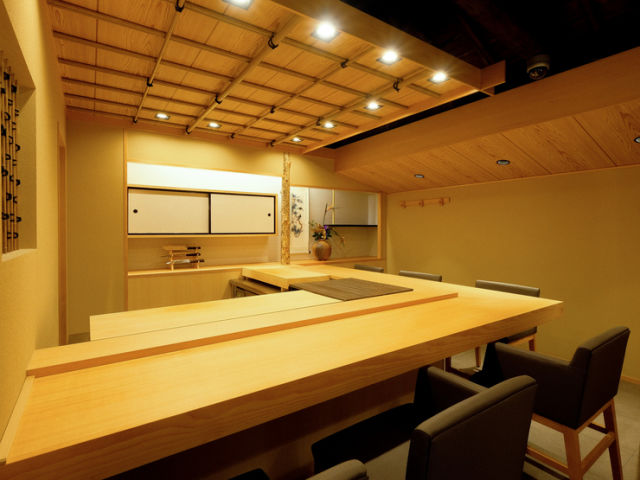 Sushi Matsuyama 층