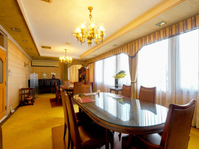 Ushigen Main Branch 층