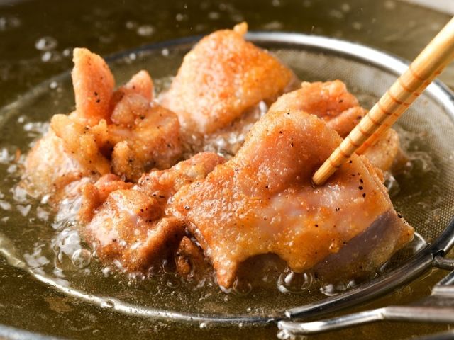 All-You-Can-Eat 100 JPY Fried Chicken -ABURIYA TORIBEE- Ueno branch 요리