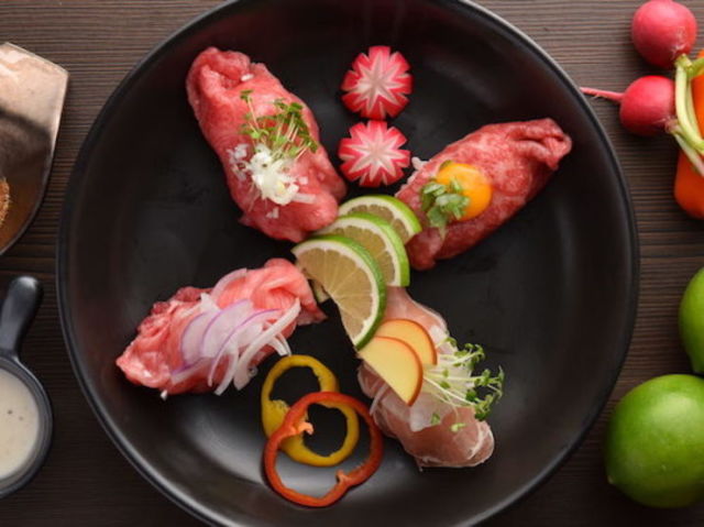 All-You-Can-Eat Lightly-Seared Meat Sushi x Meat Bar -Meat Gang- Nagoya Station branch 요리