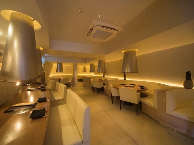 如果想找一家當前的熱門烤肉店用餐，不妨就去這裡吧！5家風格獨特的精選熱門餐廳 | 東京-六本木 