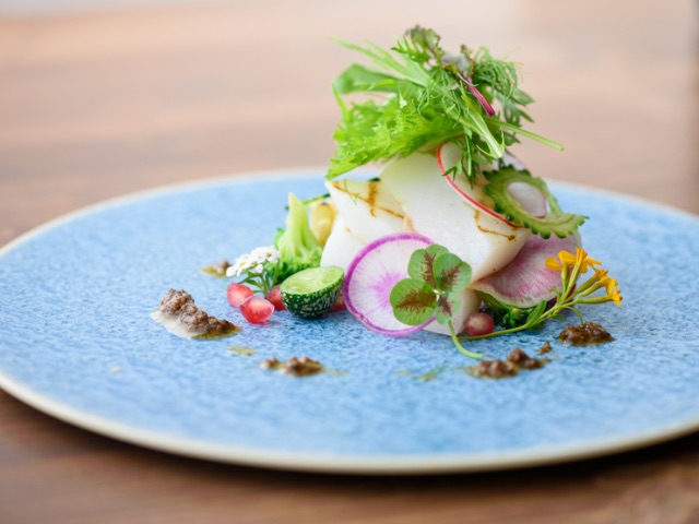 使用福井當地食材烹製法式料理的一家獨棟餐廳 