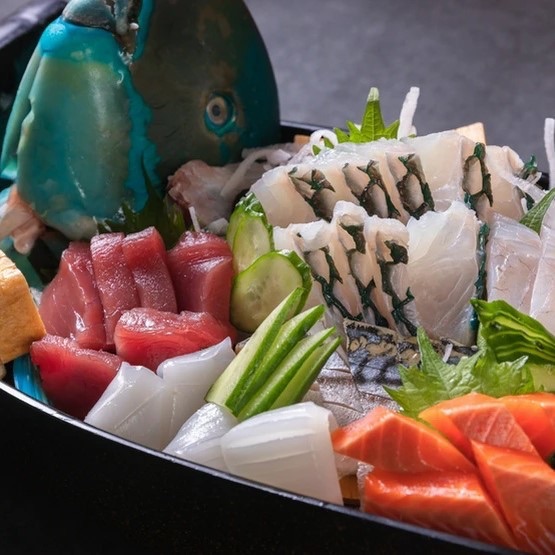 沖繩之旅時值得一去的5家以海鮮為特色的日式餐廳和居酒屋 