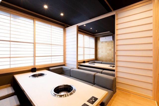 Guests will smack their lips at the A5-ranked Japanese Black Wagyu beef from all over Japan, with special care taken in choosing production areas