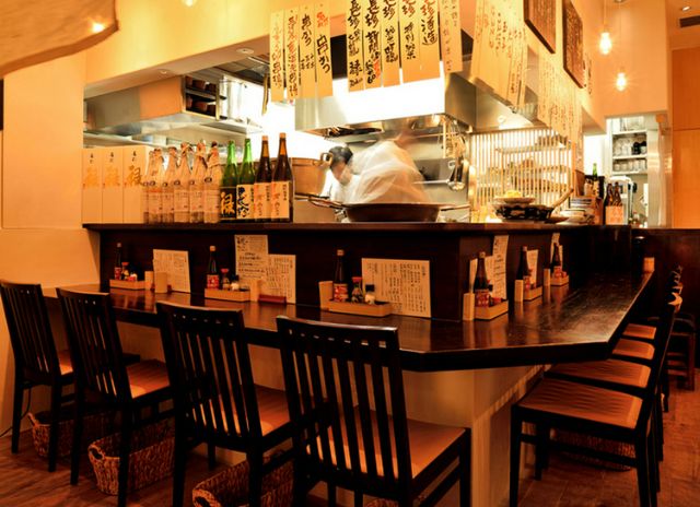 The ultimate marriage of "Miso Oden," "Kushikatsu," and local sake.