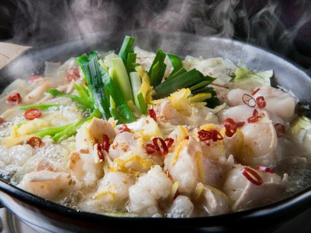 博多牛腸鍋及生馬片柚子牛腸鍋　松葉（藥院大通）