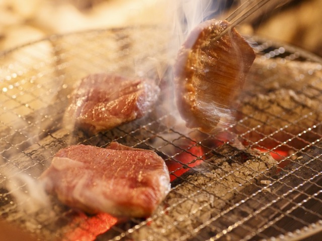 以嚴選食材精心烹調的日本料理挑動您的味蕾 