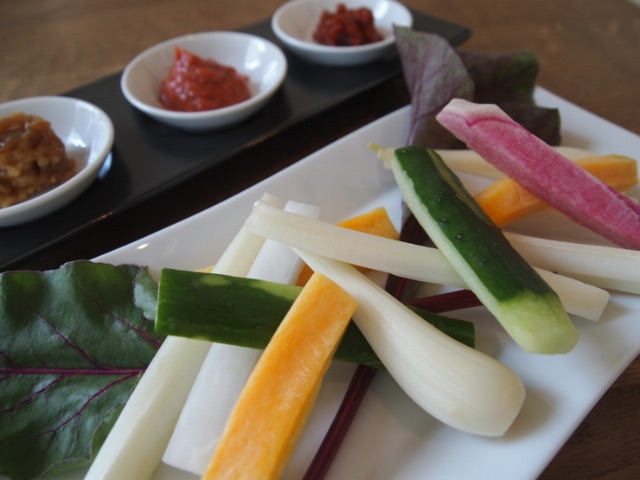 使用當地嚴選食材的下酒菜應有盡有 