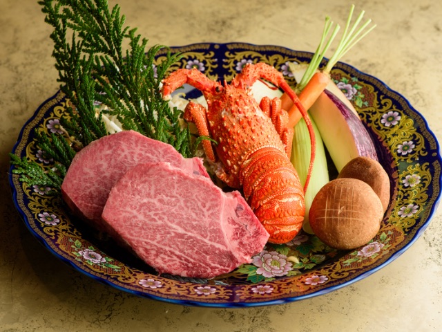 A Japanese BBQ restaurant produced by a meat shop, where guests can enjoy the abundant blessings of Himi