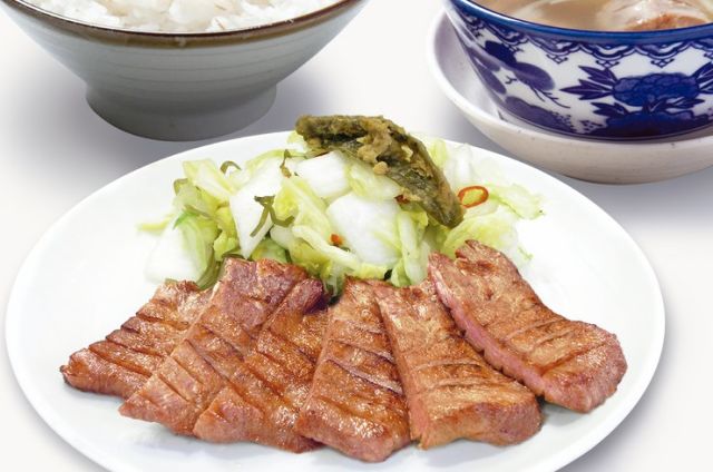 7. 牛舌炭燒 利久 博多車站店