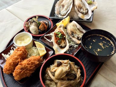 11. 博多車站OYSTER BAR AMU PLAZA博多店