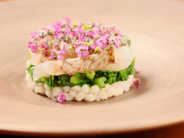 搭配自然葡萄酒一起品嚐活用北海道食材的義大利料理 