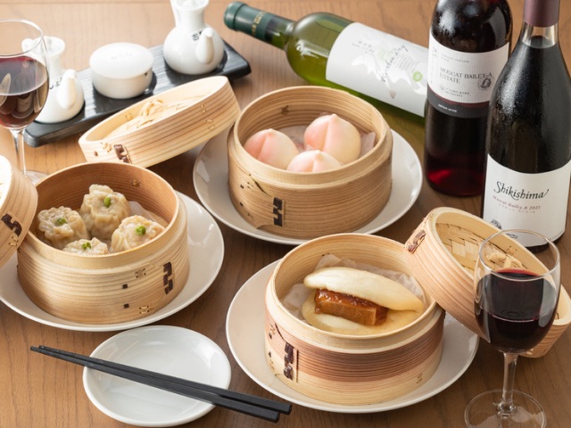 用種類豐富的飲茶點心和嚴選葡萄酒來享受山梨的魅力 