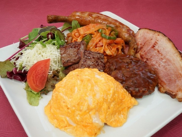 位置絕佳，晝夜都能欣賞美景的餐廳 