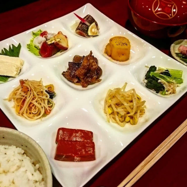 12. 當季料理與和風家常菜 Tsubomi（四条）