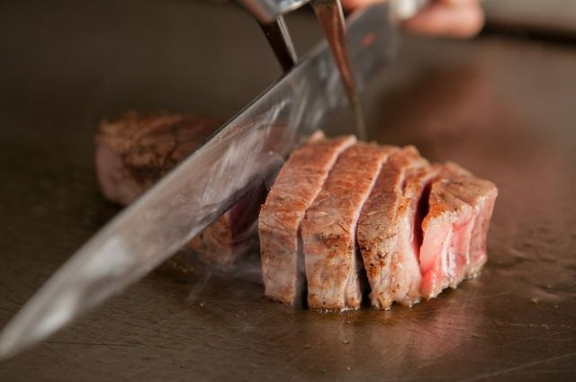 6 Best Kobe Beef Restaurants in Sannomiya: Steak & Yakiniku (Bookable)