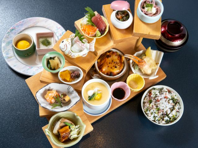 하마마츠에서만 맛볼 수 있는 제철 식재료를 사용하는 호텔 레스토랑