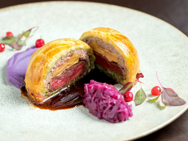 A dazzling array of eye-catching dishes. Exquisite French cuisine enjoyed in the ancient capital