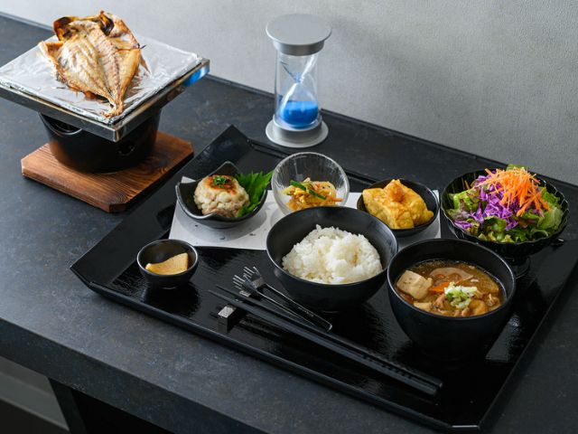 Enjoy dishes made with carefully selected ingredients and meticulous cooking methods in a refined setting