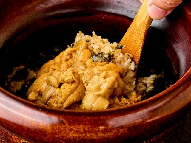 兼具温柔与力量的店主料理让人赞不绝口