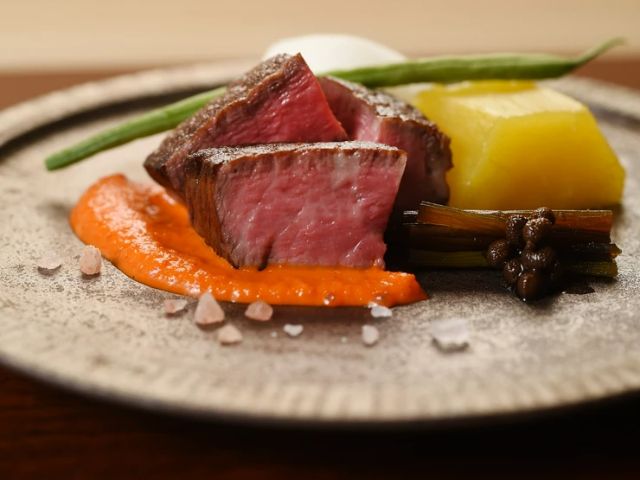 Perfect for a kaiseki debut. A variety of heartwarming dishes featuring traditional ingredients from Kyoto