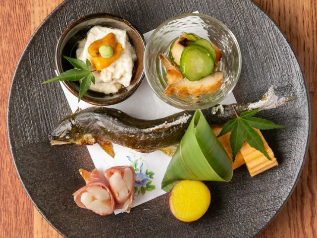 隱藏的葡萄酒義式酒吧呈現的，當季京料理與義大利料理葡萄酒的邂逅