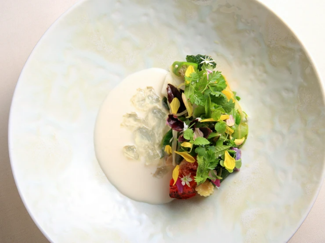 美麗的一道菜令人驚嘆！以京都蔬菜為主軸，享受約40種食材的套餐