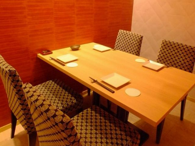 盡情享受注重調味料的創作日本料理