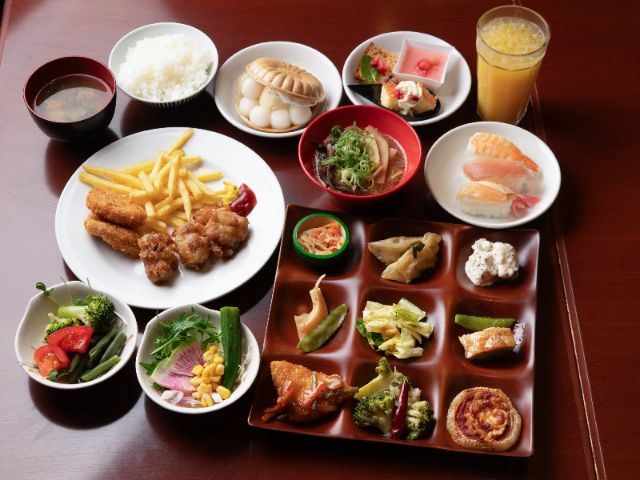 2. Lunch and dinner are all-you-can-eat! Vegetable Mountain Ninoha TERAO (buffet)