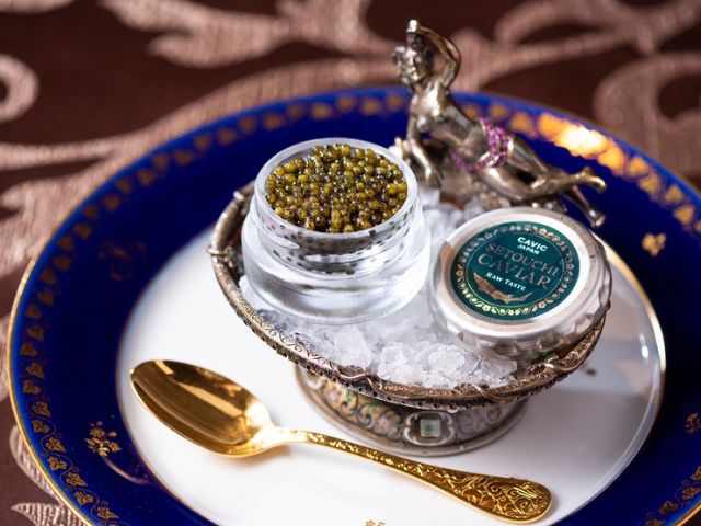 Experience French cuisine with Setouchi caviar in a hidden spot in Ginza