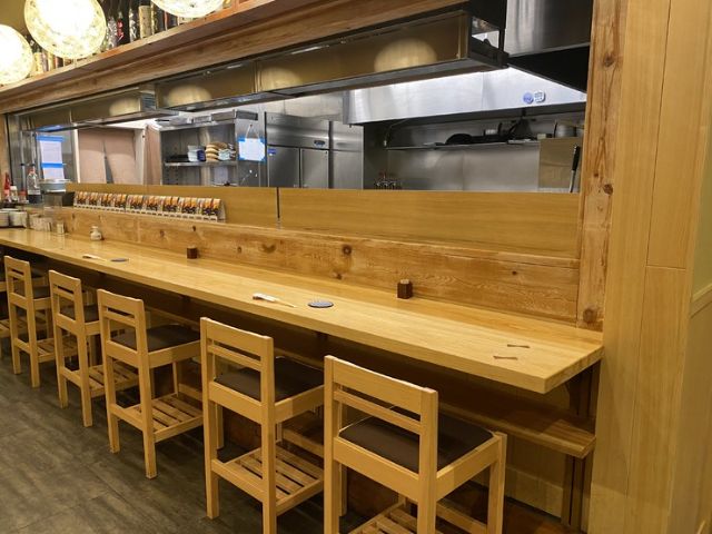 Courses where you can enjoy the finest ingredients, and sushi-making experience plans