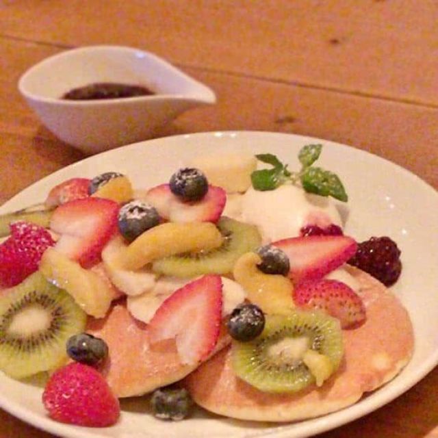 1. BONDI CAFE YOYOGI BEACH PARK