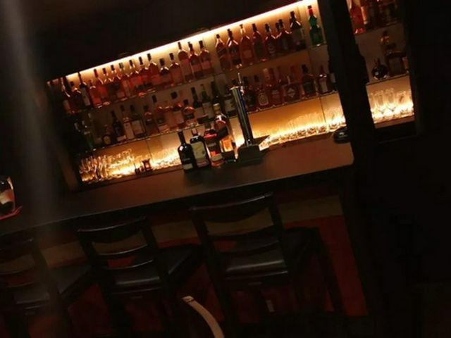 12. Bar escape