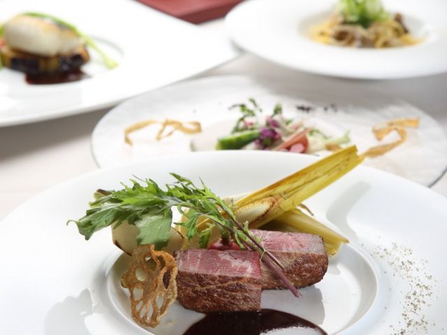 景觀藝術家設計的美麗花園景觀餐廳