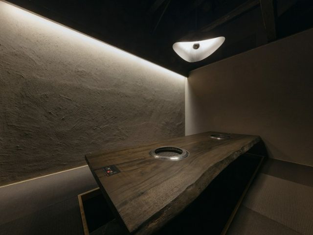 在充滿情趣的和風空間中，享受金澤獨有的「究極燒肉」