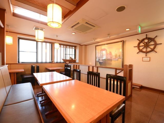在休闲的氛围中可以享用海鲜料理的神奈川推荐店