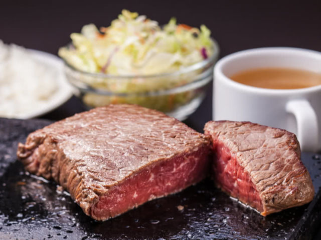3. Steak House El Shaddai