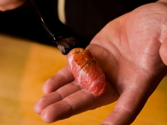 9. Jyukusei Sushi Yorozu