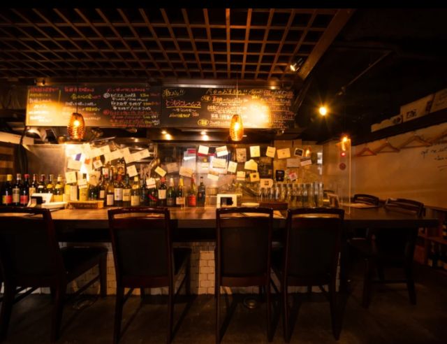 11.French-Bar Refuge