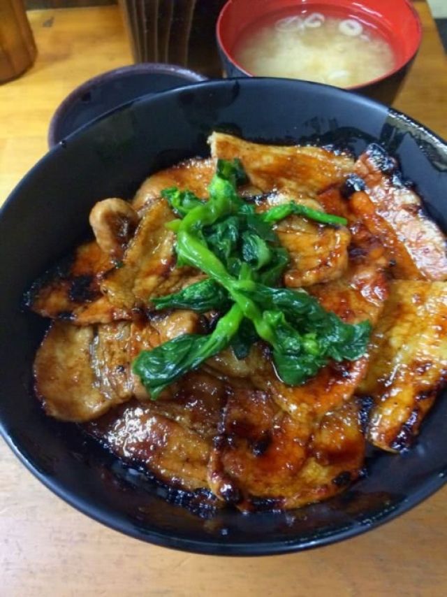 8. Buta Daigaku