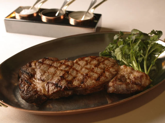 14. The Oak Door (Roppongi)