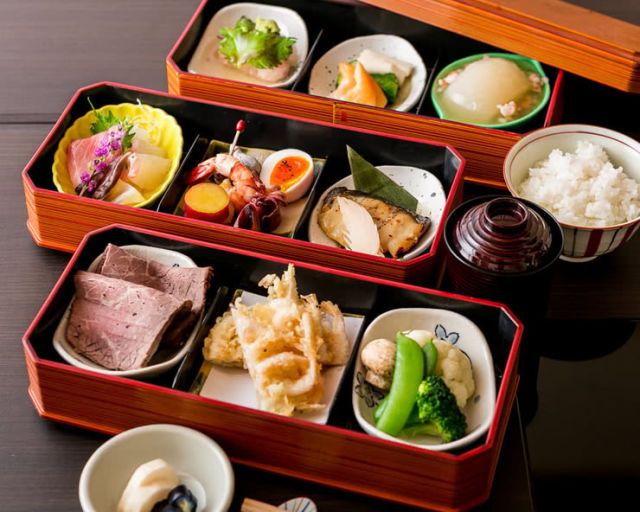 5. Azuki