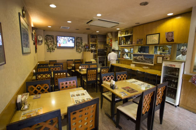 1. India & Nepal Restaurant Sansar Shinjuku