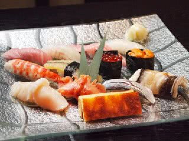 2.鮨 懐石 關内 舎利膳