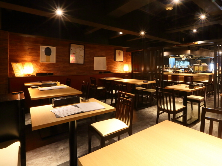 和你的旅行伙伴一起享受在梅田大阪的这14家居酒屋和餐厅吧!