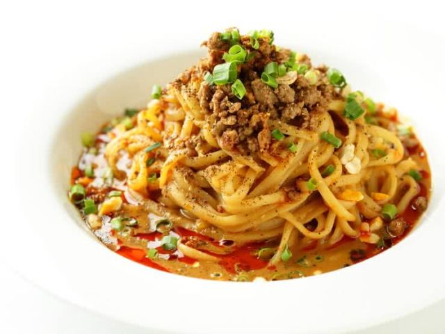 2. 南青山　Essence