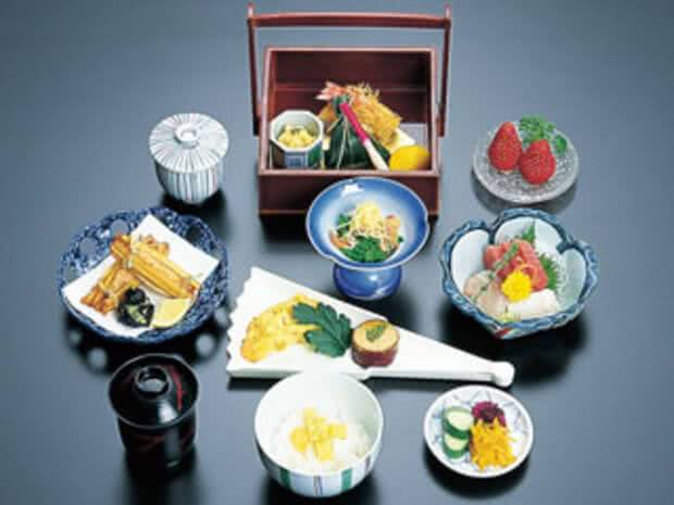 4. Sukitei Yoshitora