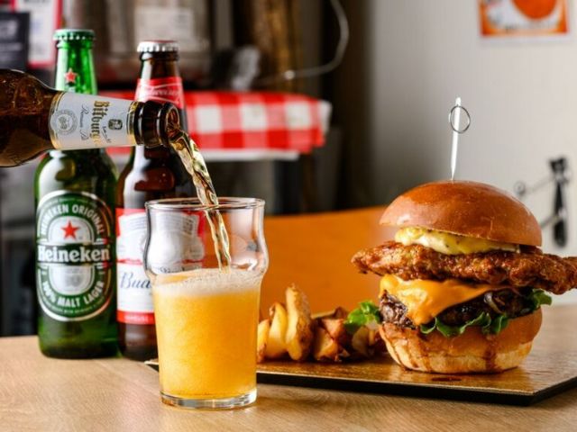 4. Craft Burger & Grill Jiro